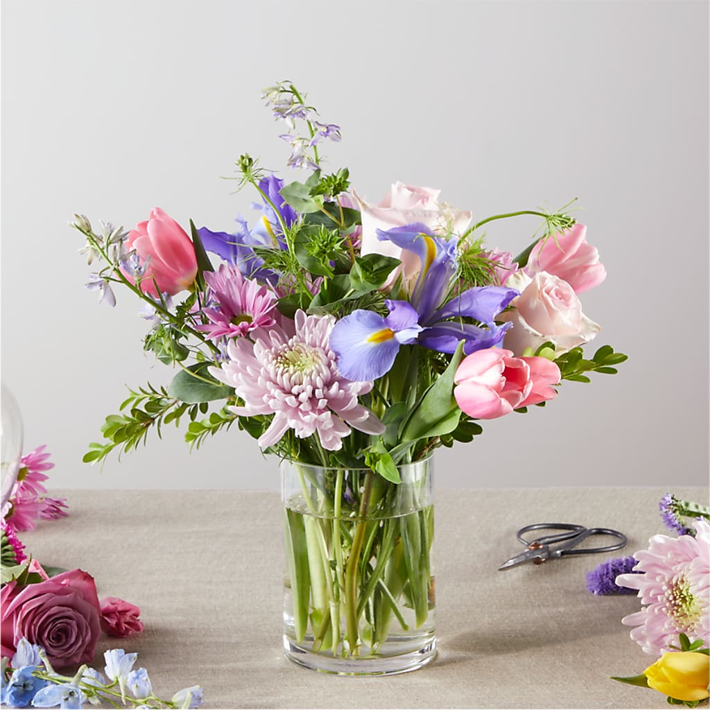 Pastel Tradition - A Florist Original – Calumet Florist, Calumet City IL