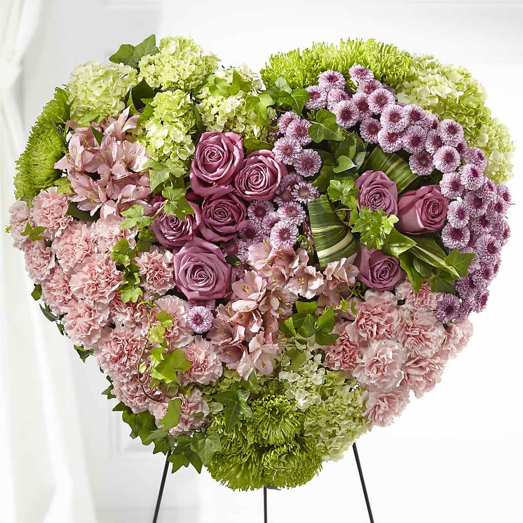 Heartwarming Standing Heart – Calumet Florist, Calumet City IL