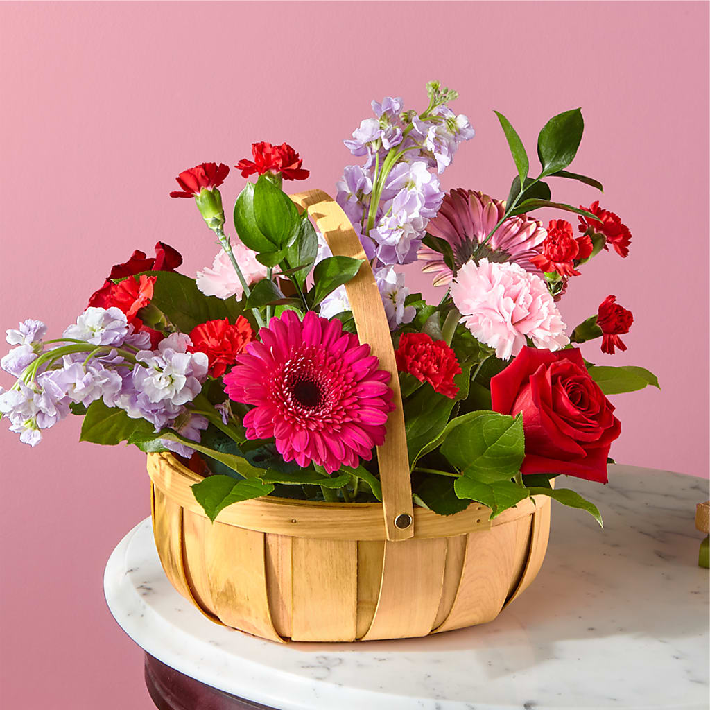 Pink Picnic Basket – Calumet Florist, Calumet City IL