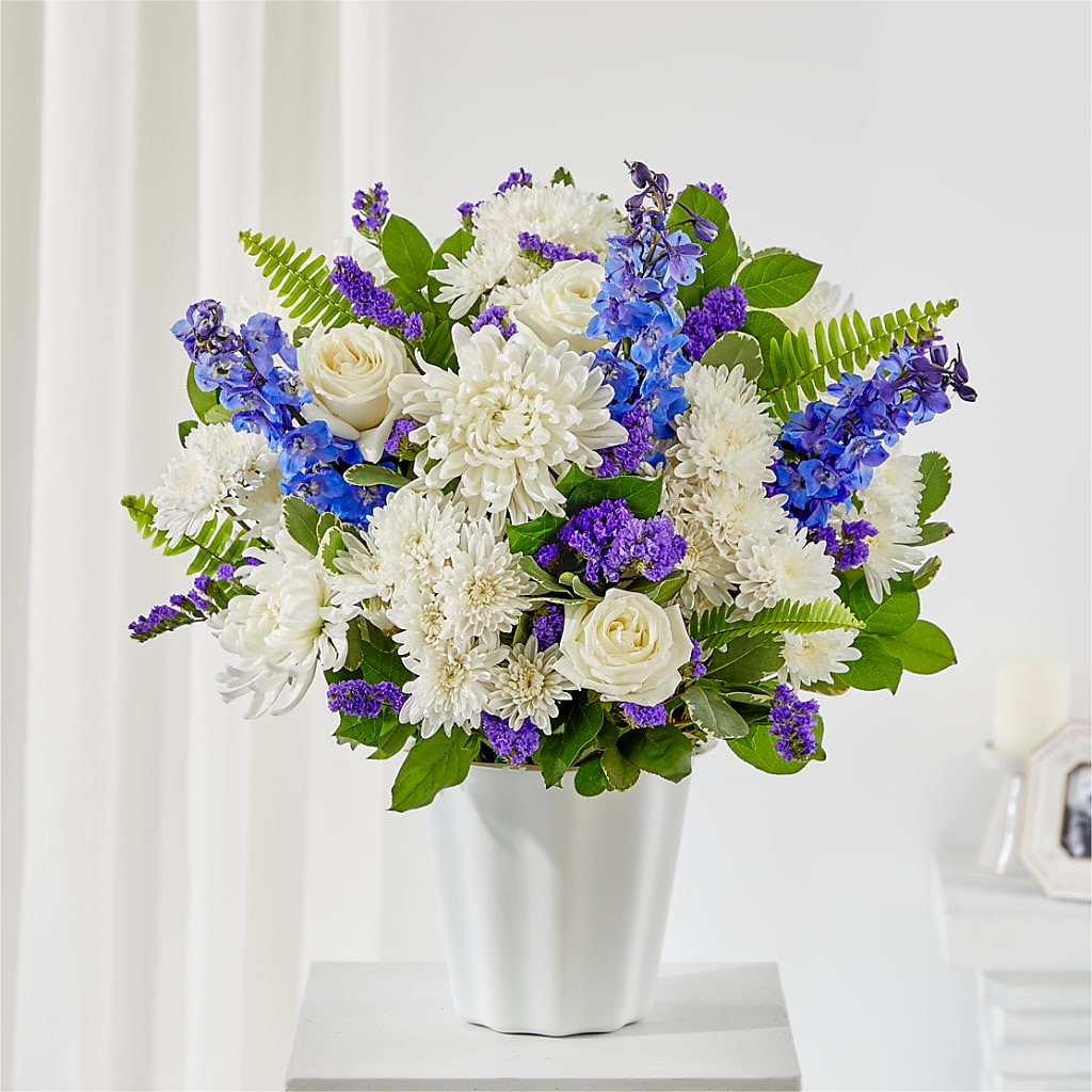 Hold Dear Tabletop Basket – Calumet Florist, Calumet City IL