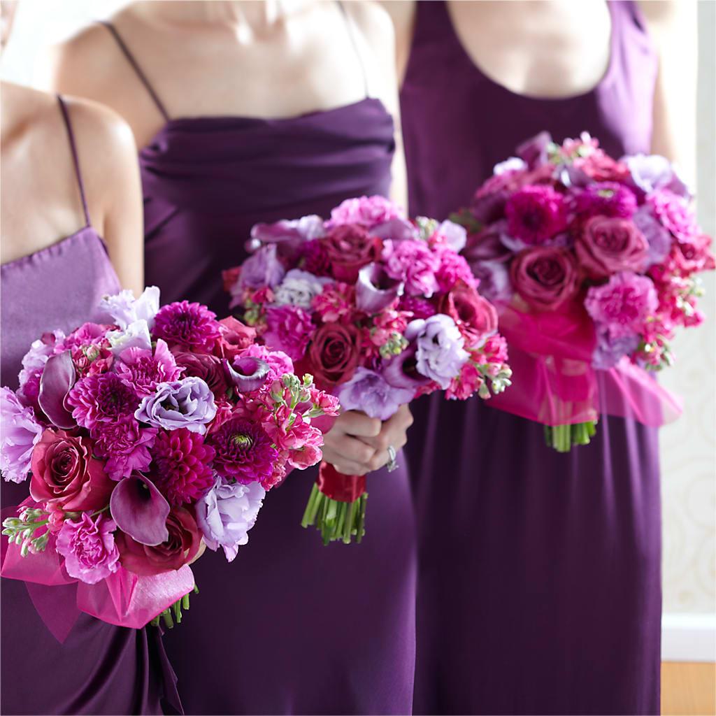 Bridesmaid's Garden Bouquet – Calumet Florist, Calumet City IL