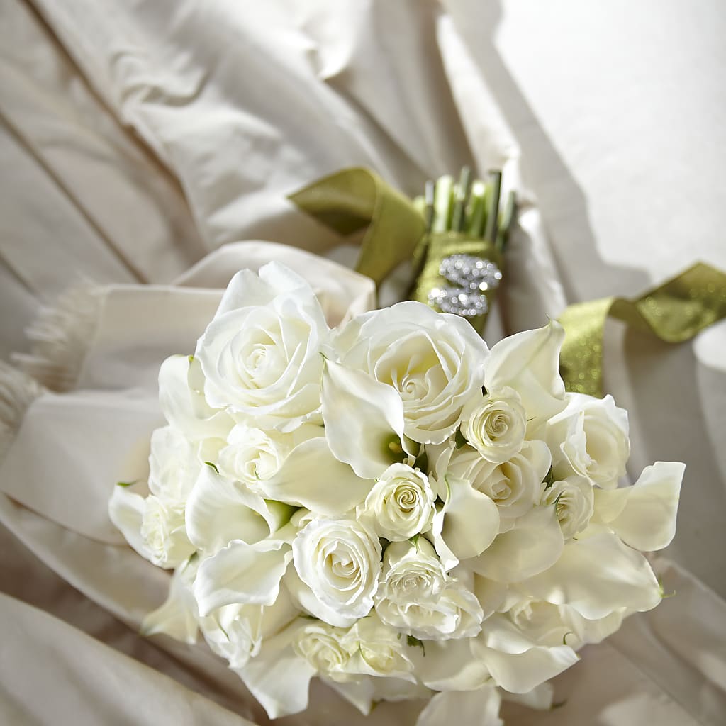 Serene Highness Bouquet – Calumet Florist, Calumet City IL