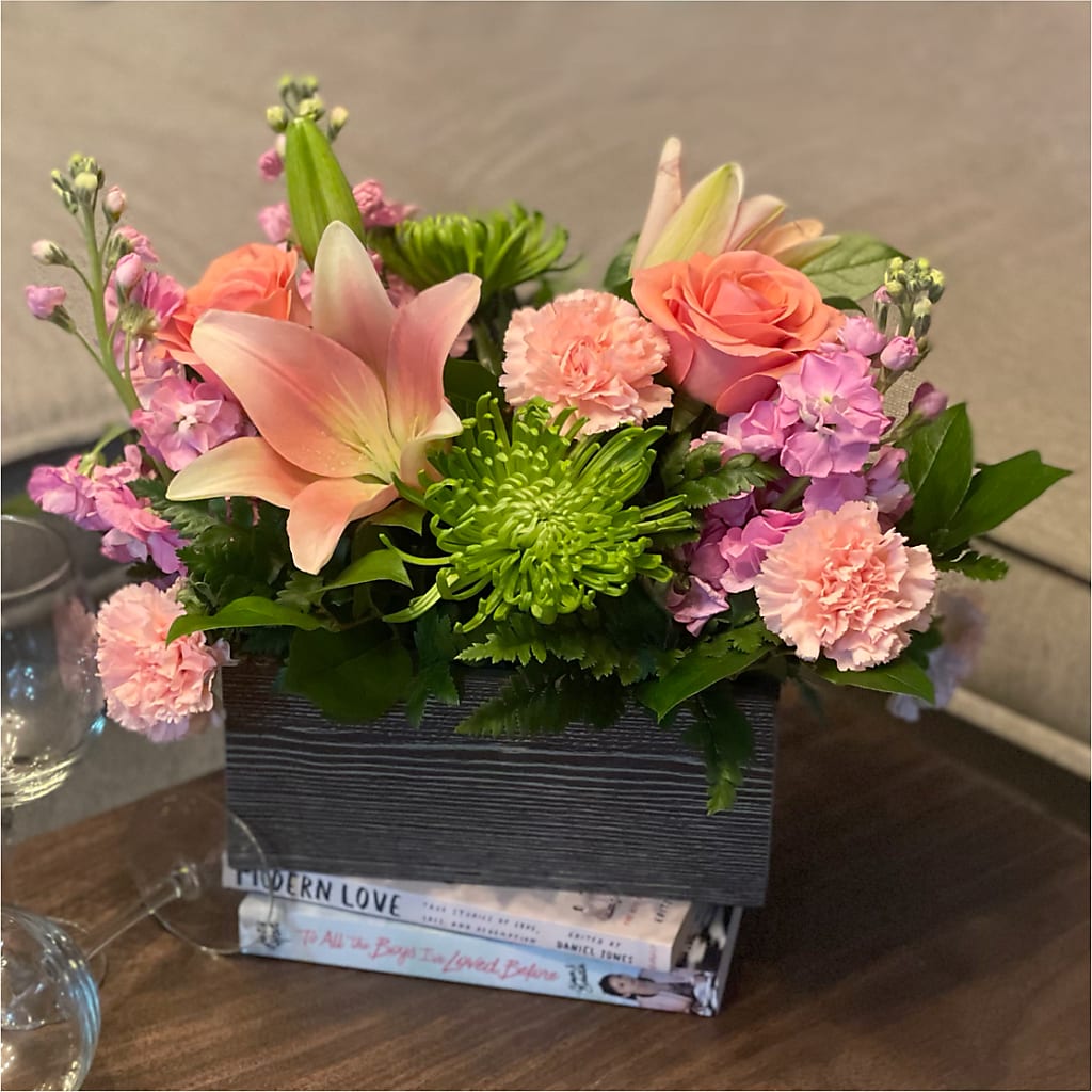 Beautiful Spirit Basket –  Calumet Florist, Calumet City IL