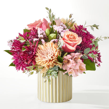Berry Cobbler Bouquet with Ivory Vase –  Calumet Florist, Calumet City IL