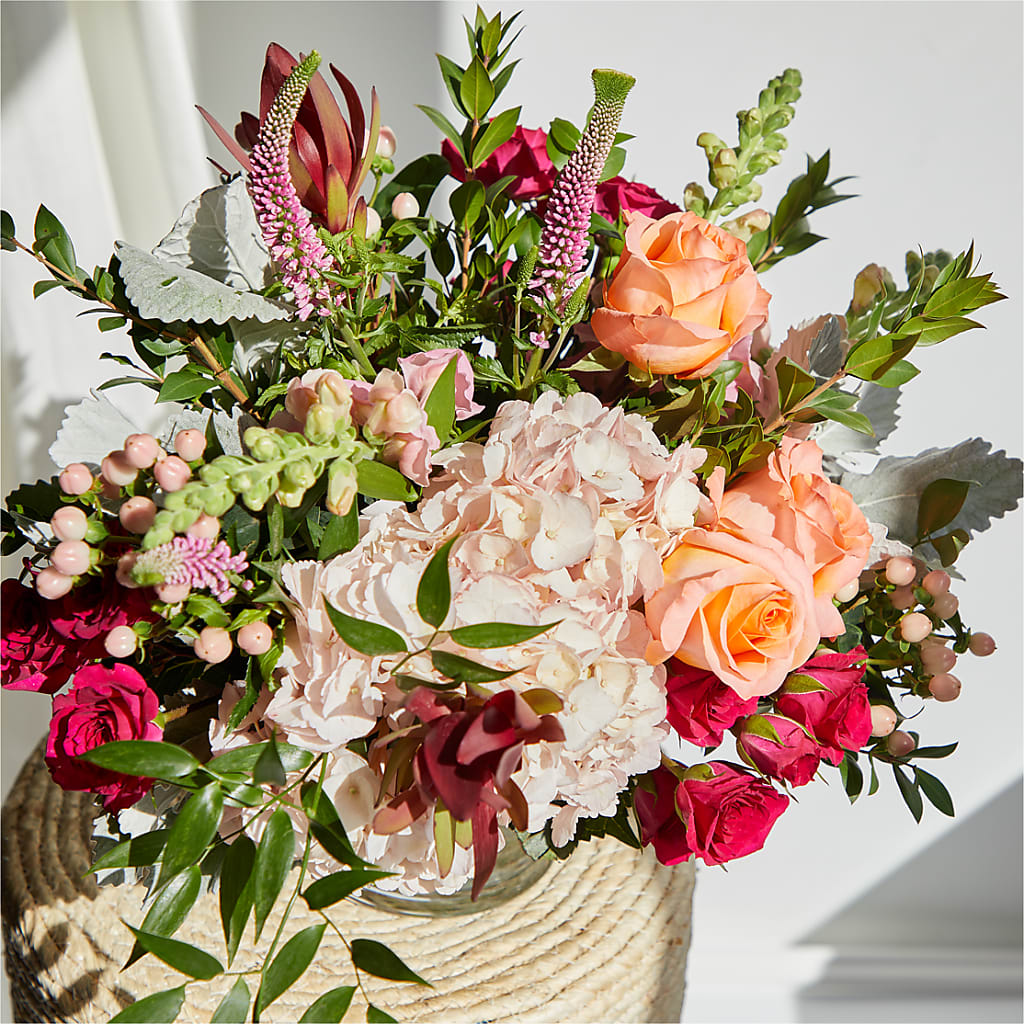 Glitz & Glam Bouquet –  Calumet Florist, Calumet City IL